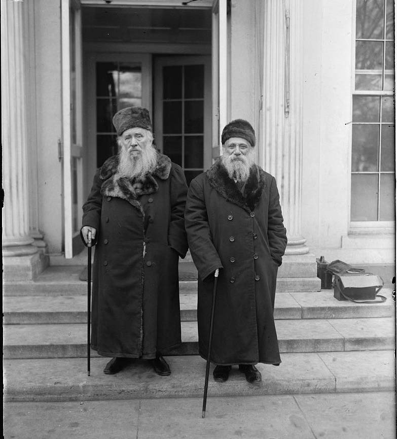 Rabbi Avraham Aharon Yudlevitz and Rabbi Gabriel Ze'ev Margaliot at a Delegation of Rabbis to the White House